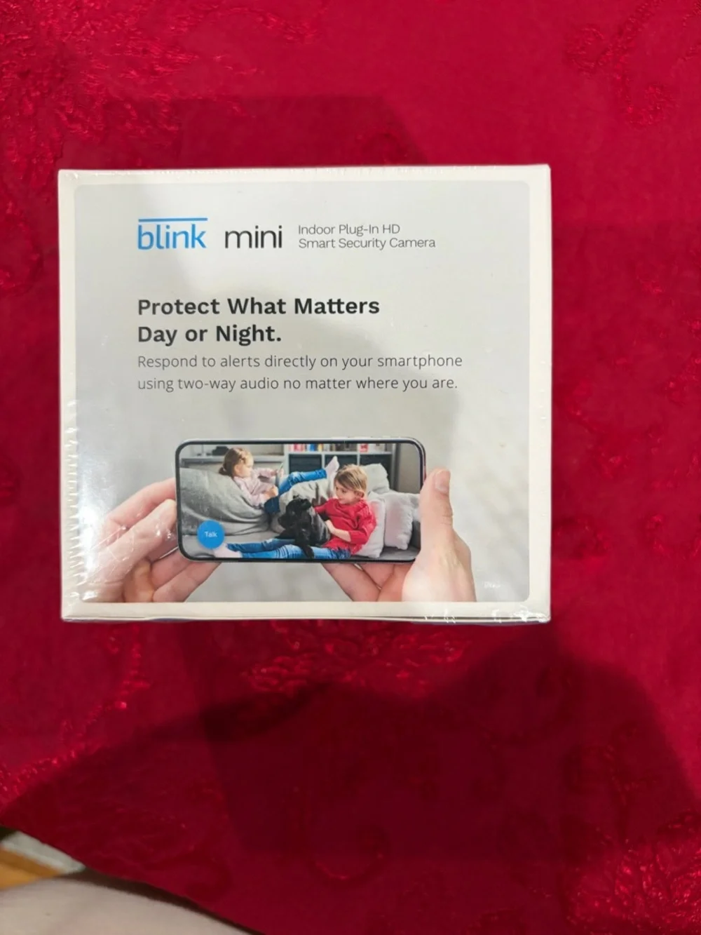 Blink Mini Indoor Plug-In HD Smart Security Camera NIB Sealed Alexa - Picture 4 of 6